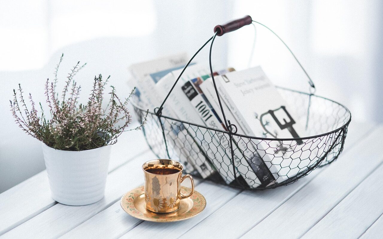 cup, coffee, basket, books, read, reading, free time, lifestyle, decoration, coffee cup, decor, home